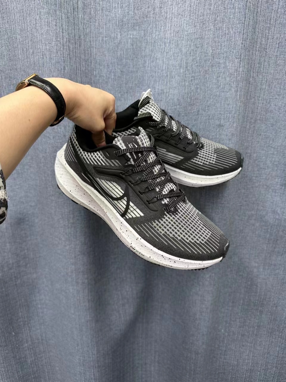Nike Air Zoom Black And White